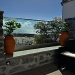 Chale Henrique - Beachfront At *