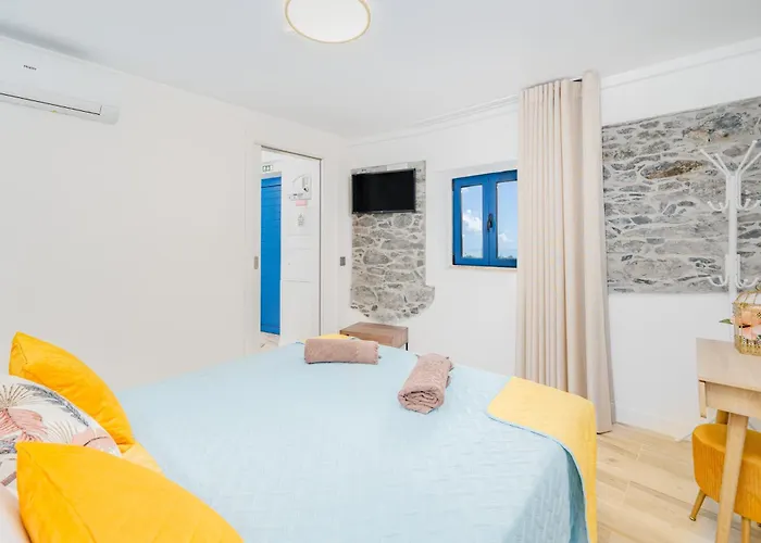 Chale Henrique - Beachfront At Daire Calheta (Madeira)