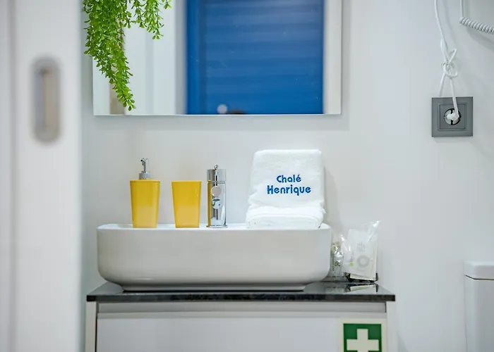 Daire Chale Henrique - Beachfront At *