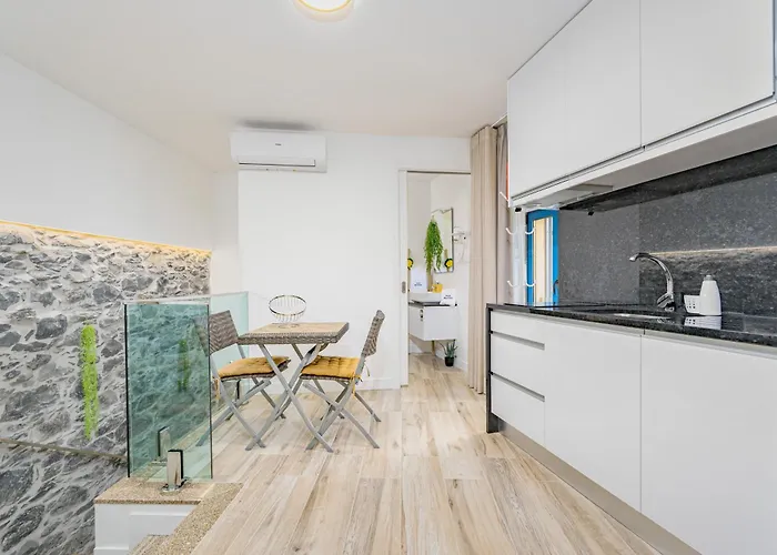 Chale Henrique - Beachfront At Calheta (Madeira)